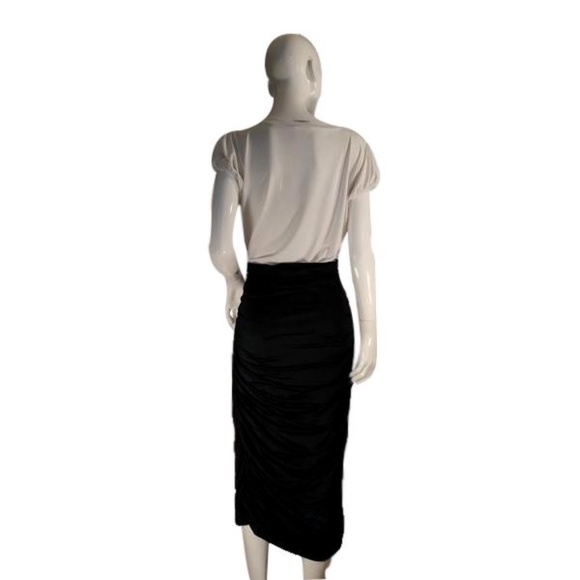 Nexus Skirt Black Size 18 (SKU 000181-8) - Picture 7 of 7